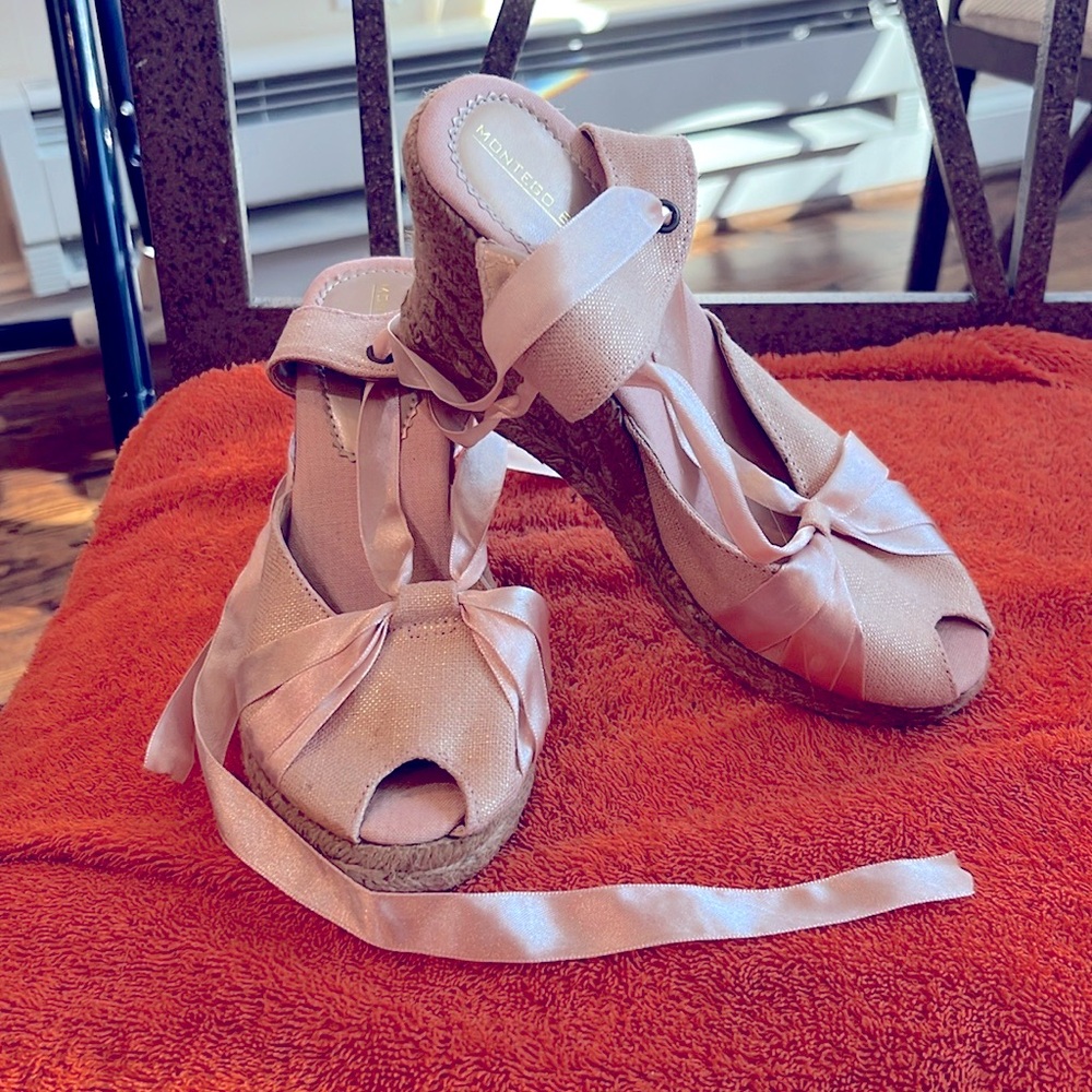 platform tie-up wedge espadrille sandal golden canvas w/pink ribbon shoe 5 1/2